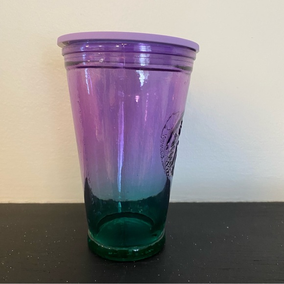 Starbucks 2022 Ombre Purple & Teal
Recycled Glass Cold Cup 16 Fl oz. - Picture 3 of 12